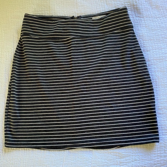 Striped Silence & Noise bodycon skirt - Picture 3 of 4